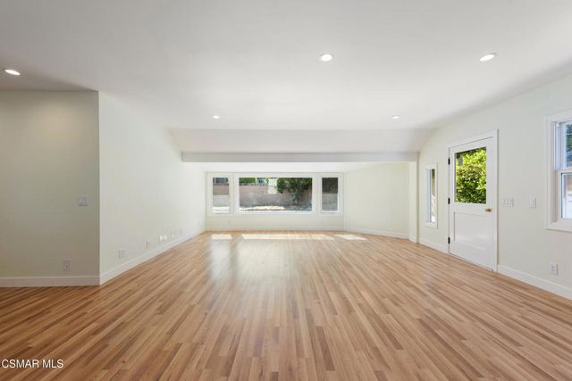 301 Frances Street, Ventura, CA 93003