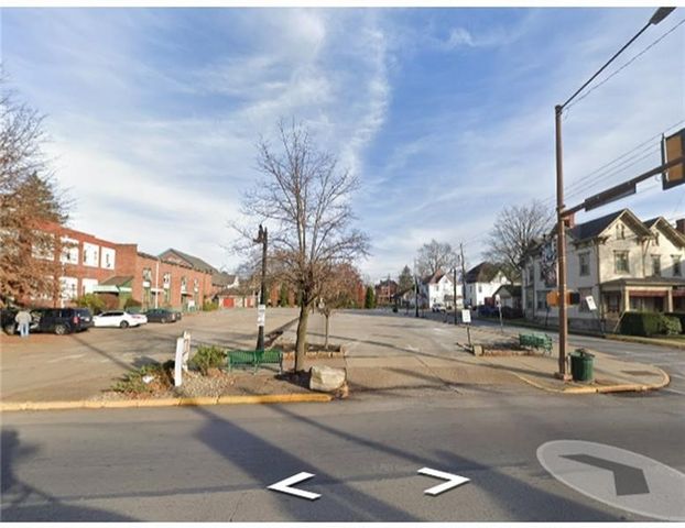 401-405 N Main Street, City Of But Ne, PA 16001