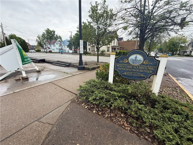 401-405 N Main Street, City Of But Ne, PA 16001