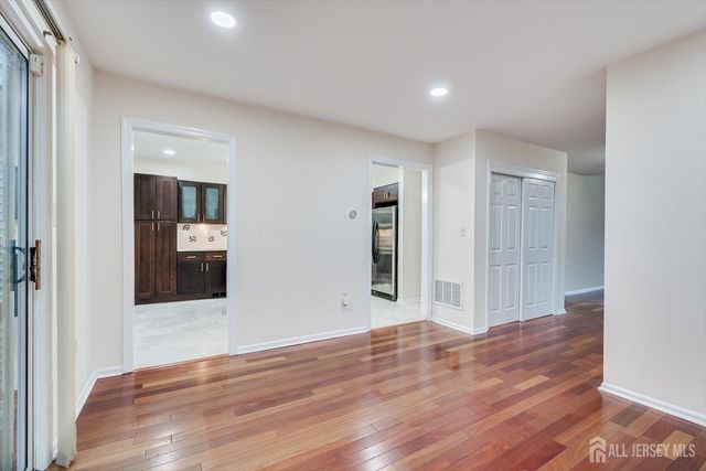 15 Allison Court, South Brunswick, NJ 08852