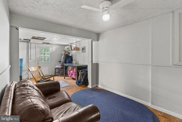 1304 NAUGAHYDE RD, Westminster, MD 21157