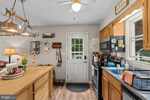 1304 NAUGAHYDE RD, Westminster, MD 21157