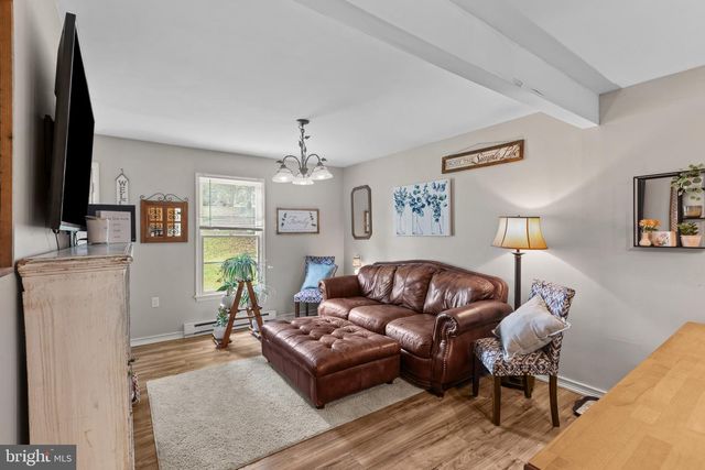 1304 NAUGAHYDE RD, Westminster, MD 21157