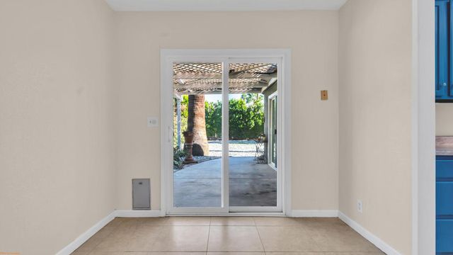 2272 N Starr Road, Palm Springs, CA 92262