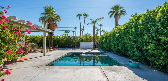 2272 N Starr Road, Palm Springs, CA 92262