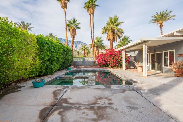 2272 N Starr Road, Palm Springs, CA 92262