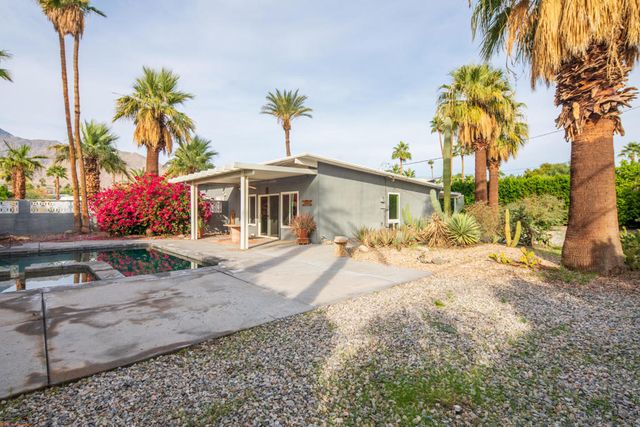 2272 N Starr Road, Palm Springs, CA 92262