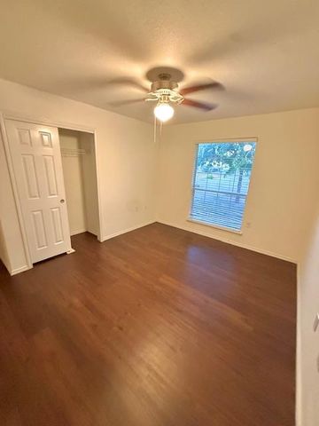 314 Paddington DR, Kyle, TX 78640