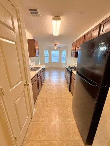 314 Paddington DR, Kyle, TX 78640