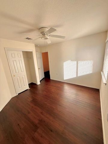 314 Paddington DR, Kyle, TX 78640