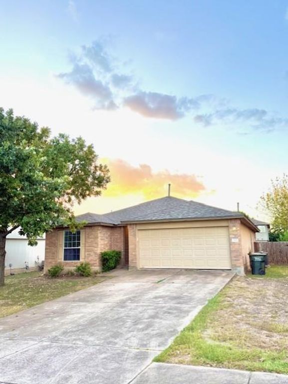 314 Paddington DR, Kyle, TX 78640