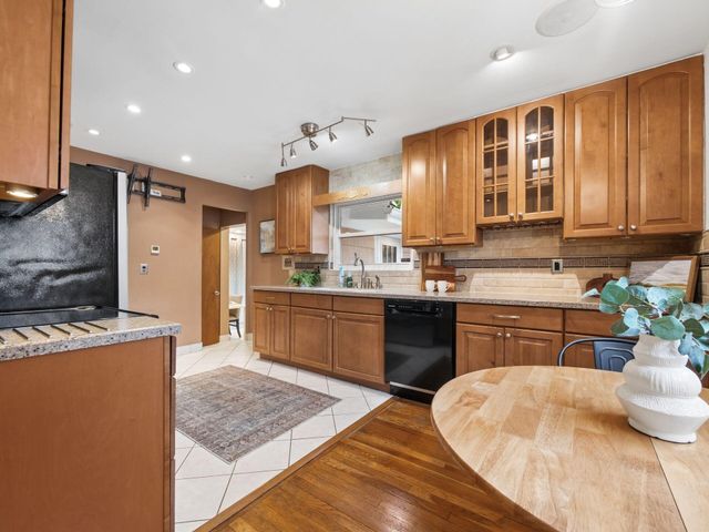 3810 Dorko Court, Columbus, OH 43224