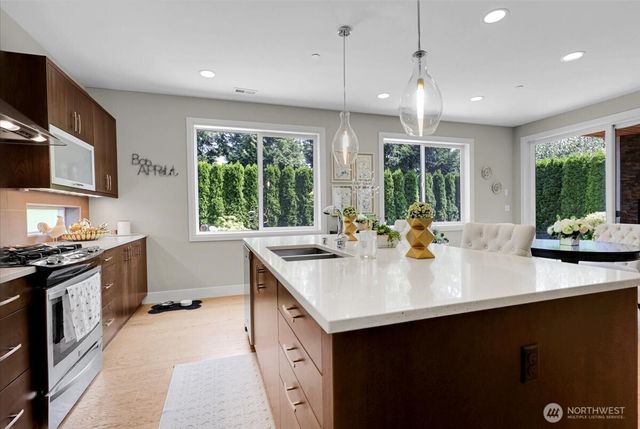 6485 Serenity Loop, Gig Harbor, WA 98335