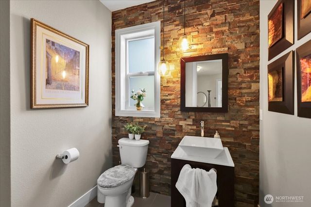 6485 Serenity Loop, Gig Harbor, WA 98335