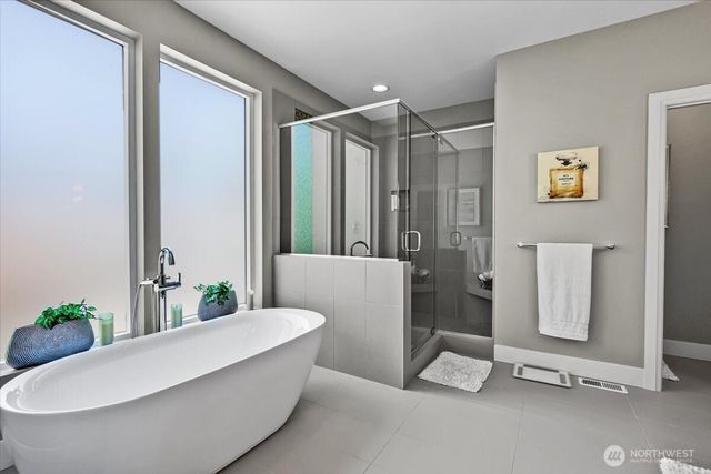 6485 Serenity Loop, Gig Harbor, WA 98335