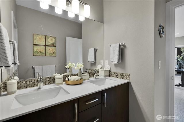 6485 Serenity Loop, Gig Harbor, WA 98335