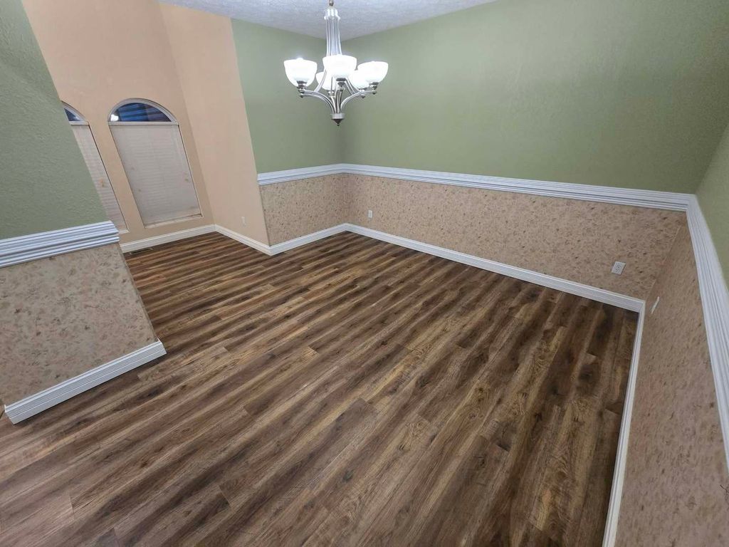 Image 20 of property listing at 14181 N Manhattan Lane, Mt Vernon, IL 62864