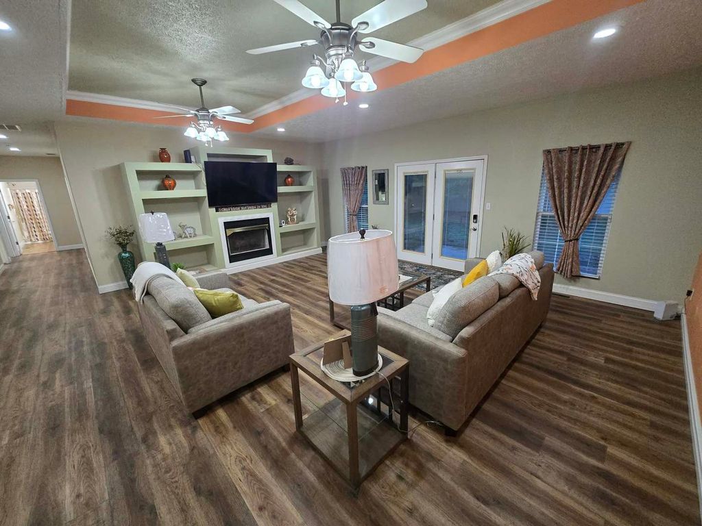 Image 33 of property listing at 14181 N Manhattan Lane, Mt Vernon, IL 62864