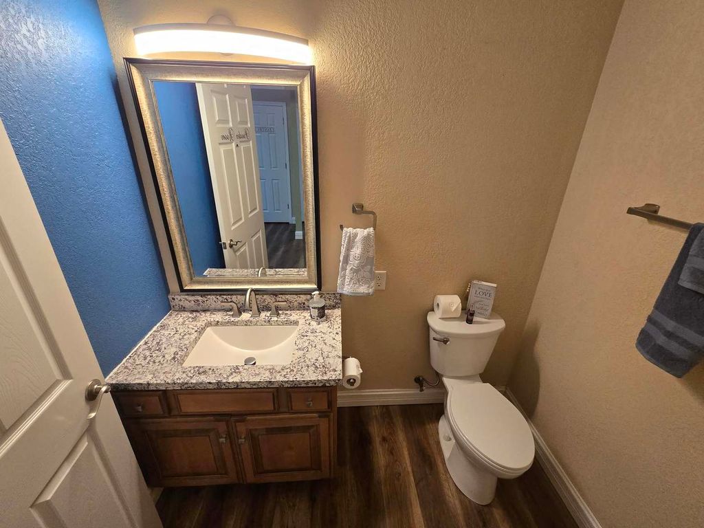 Image 34 of property listing at 14181 N Manhattan Lane, Mt Vernon, IL 62864