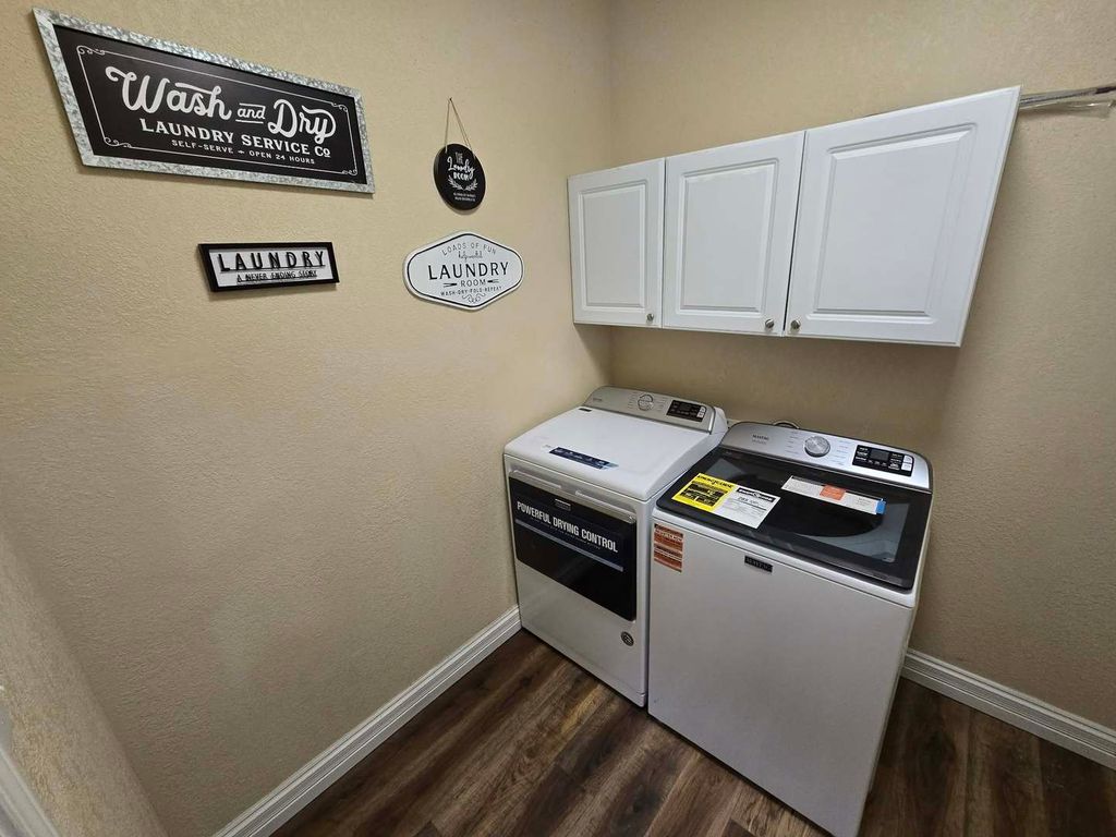 Image 53 of property listing at 14181 N Manhattan Lane, Mt Vernon, IL 62864