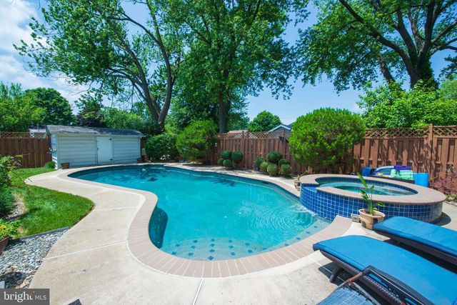 13204 DUMBARTON DR, Rockville, MD 20853