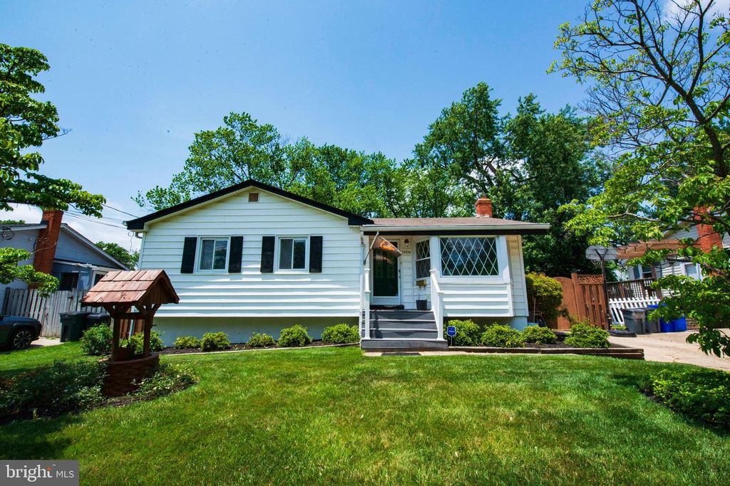 13204 DUMBARTON DR, Rockville, MD 20853