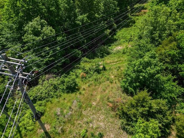 2497 Woodcliff Road, Springdale, AR 72764