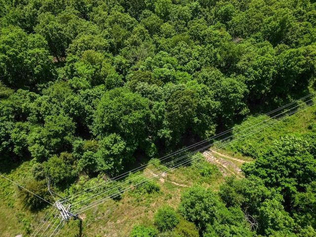 2497 Woodcliff Road, Springdale, AR 72764