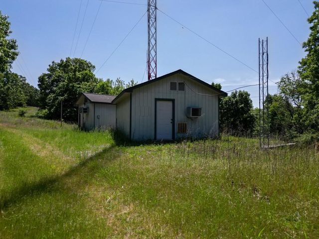 2497 Woodcliff Road, Springdale, AR 72764