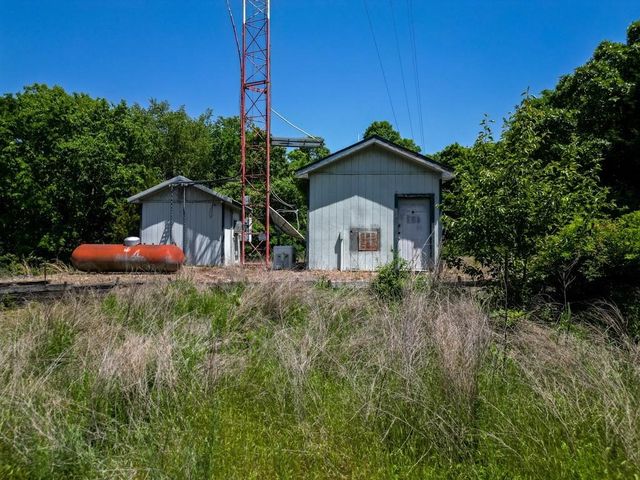 2497 Woodcliff Road, Springdale, AR 72764