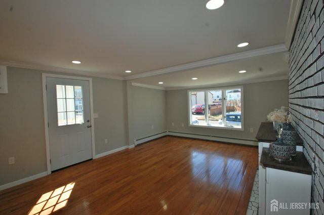 807 6th Street, Union Beach, NJ 07735