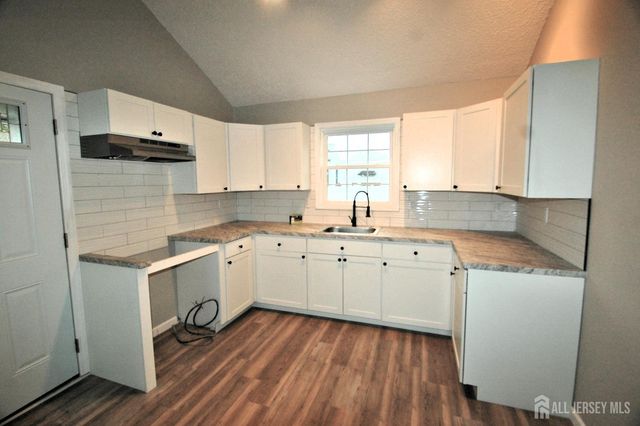 807 6th Street, Union Beach, NJ 07735