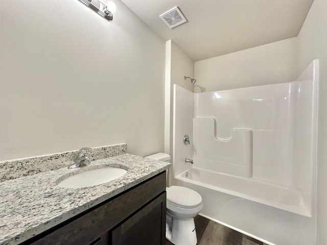 1714 S Willard Avenue, Janesville, WI 53546