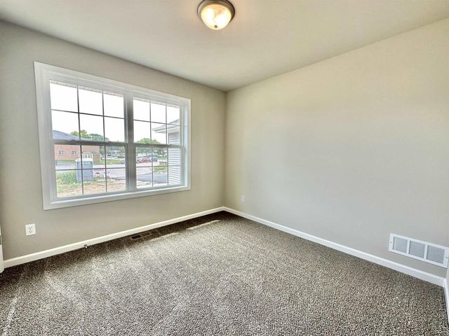 1714 S Willard Avenue, Janesville, WI 53546