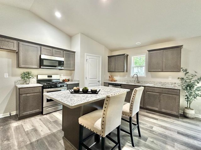 1714 S Willard Avenue, Janesville, WI 53546