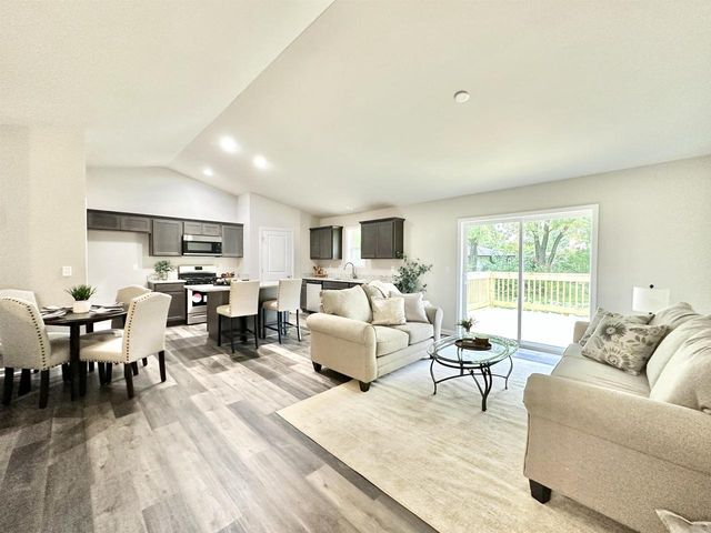 1714 S Willard Avenue, Janesville, WI 53546