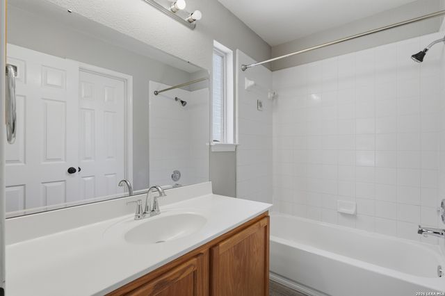 17327 Wayland Run, San Antonio, TX 78247
