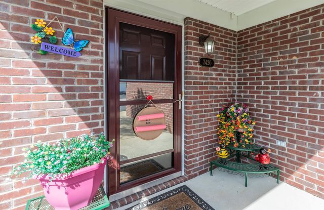 7420 Megan Brooke Lane, Evansville, IN 47725
