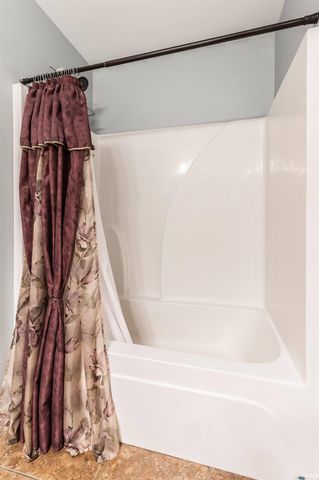 7420 Megan Brooke Lane, Evansville, IN 47725