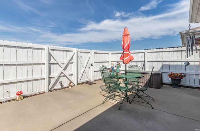 7420 Megan Brooke Lane, Evansville, IN 47725