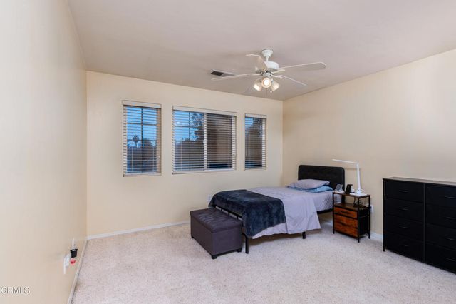 10906 Rosslyn Lane, Bakersfield, CA 93311
