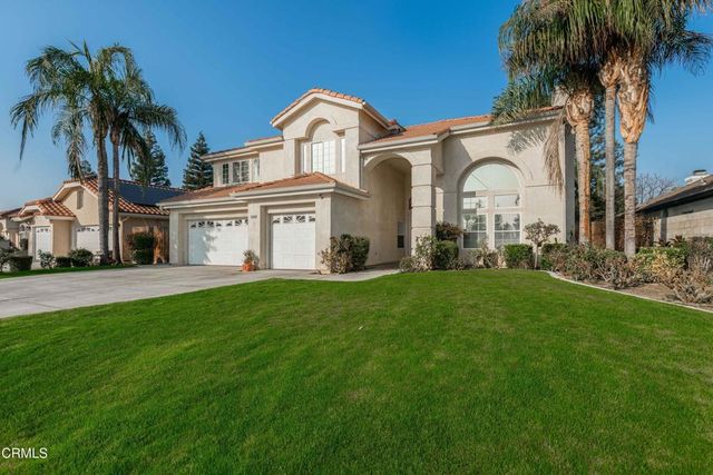 10906 Rosslyn Lane, Bakersfield, CA 93311