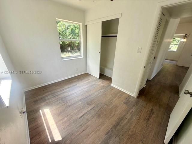 530 Mentone Rd, Lake Worth, FL 33462
