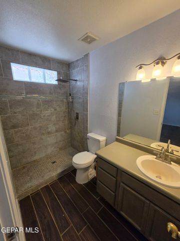 5640 RICK HUSBAND Drive, El Paso, TX 79934