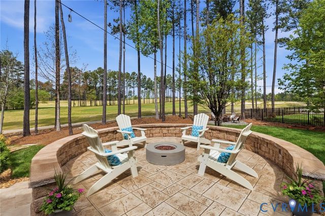 17818 Silverthread Ter, Moseley, VA 23120