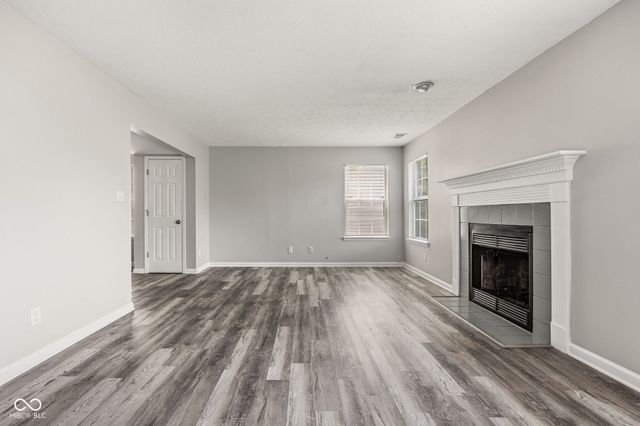 5187 Pin Oak Drive, Indianapolis, IN 46254