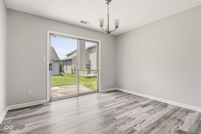 5187 Pin Oak Drive, Indianapolis, IN 46254