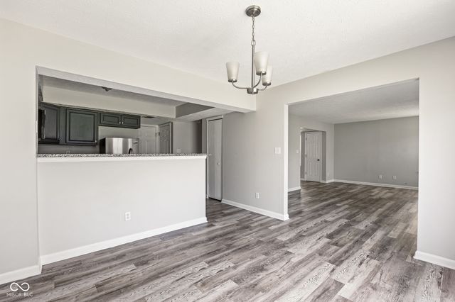 5187 Pin Oak Drive, Indianapolis, IN 46254