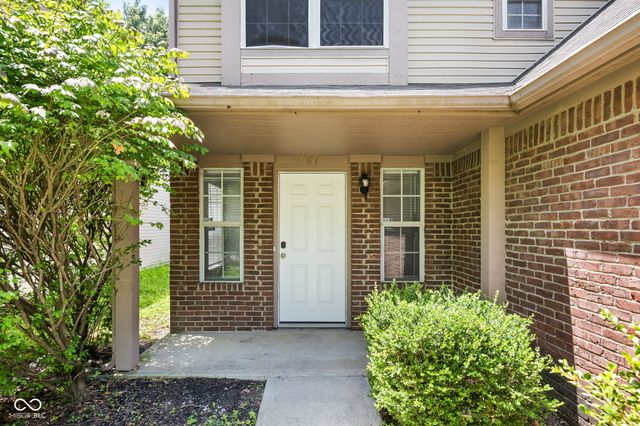 5187 Pin Oak Drive, Indianapolis, IN 46254