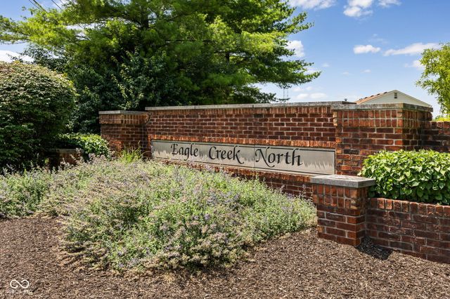 5187 Pin Oak Drive, Indianapolis, IN 46254